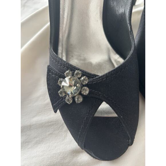 Stuart Weitzman Big Apple Sling Back Heels-Black Satin With Box 8.5. Retail $298 - Picture 3 of 6